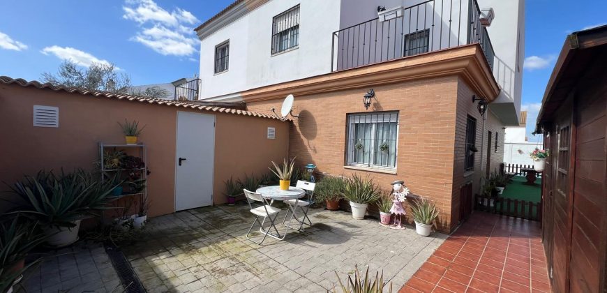 CHALET EN LOS MOLARES