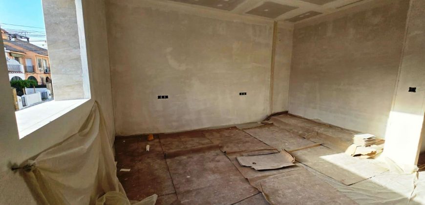 Casa adosada a estrenar – Bormujos