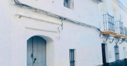 MAGNIFICA CASA EN CALLE COLON