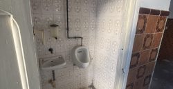 Local comercial en venta de 96 m², situado a escasos metros del metro de Barrio Alto, en San Juan de Aznalfarache.