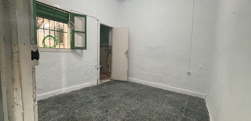 MAGNÍFICA VIVIENDA DE ORIGEN EN VENTA EN BARRIADA MALLORCA, CAMAS