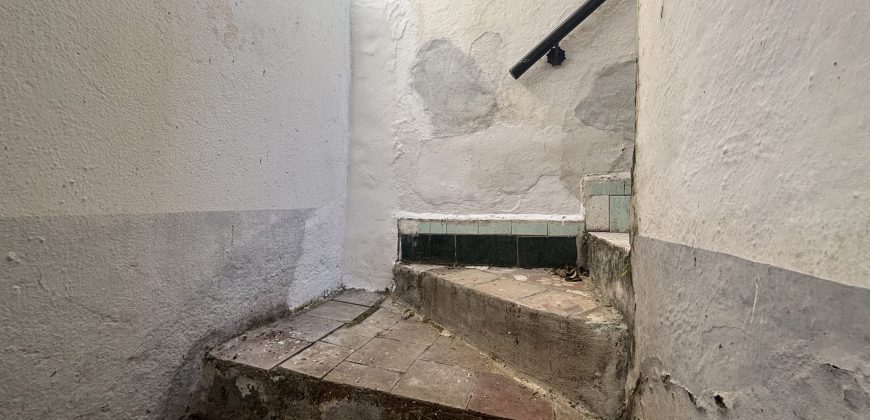 MAGNÍFICA VIVIENDA DE ORIGEN EN VENTA EN BARRIADA MALLORCA, CAMAS