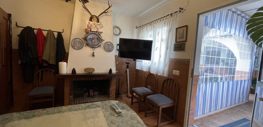 ESPECTACULAR CHALET EN VENTA EN PLENO CORAZÓN DE SANTIPONCE