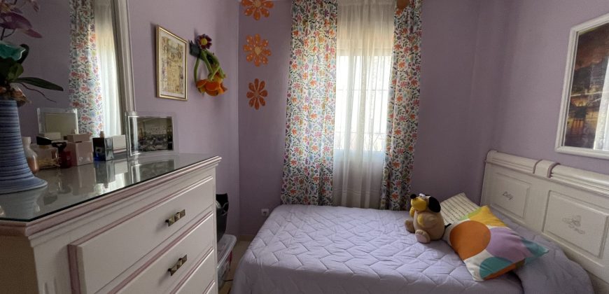 ESPECTACULAR CHALET EN VENTA EN PLENO CORAZÓN DE SANTIPONCE