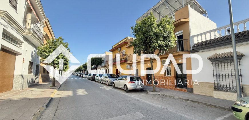 RESERVADO! Casa de 2 plantas en el centro de El Cuervo (Sevilla)