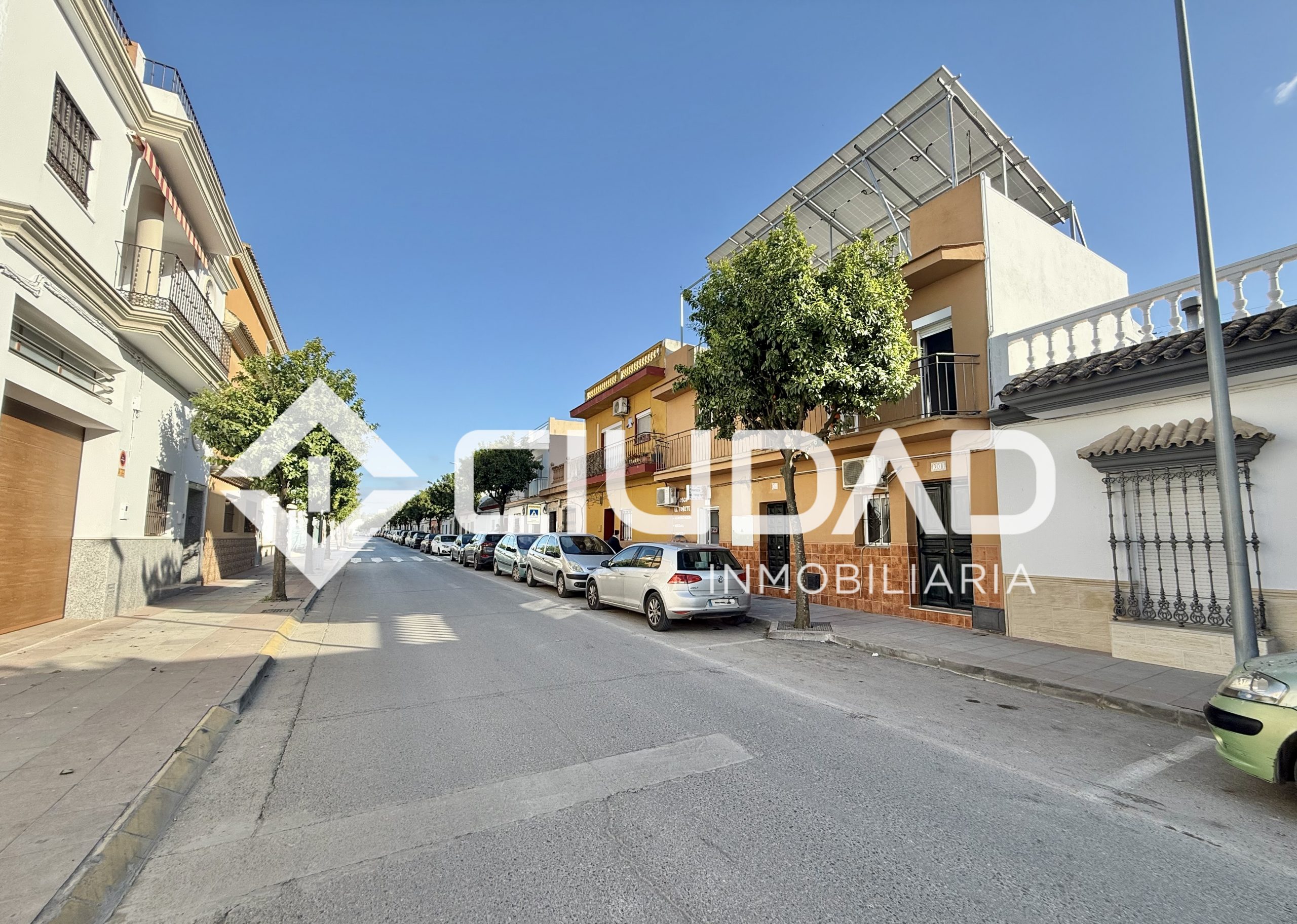 RESERVADO! Casa de 2 plantas en el centro de El Cuervo (Sevilla)