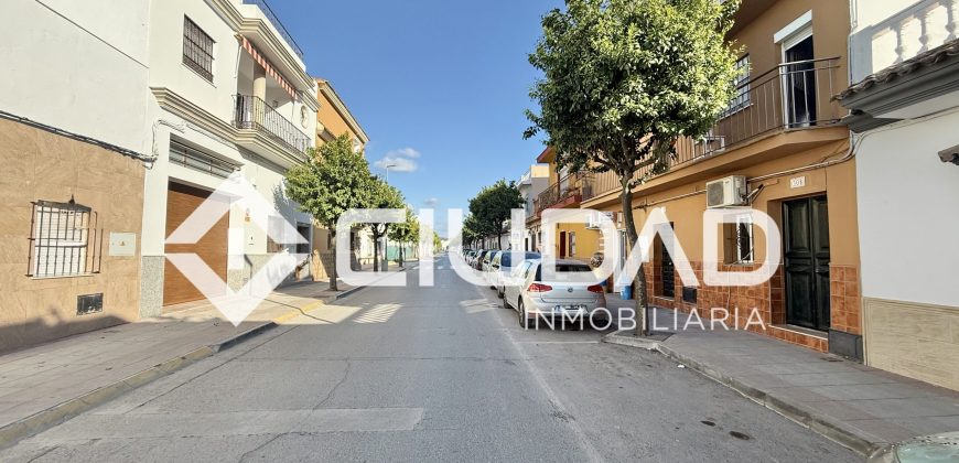 RESERVADO! Casa de 2 plantas en el centro de El Cuervo (Sevilla)