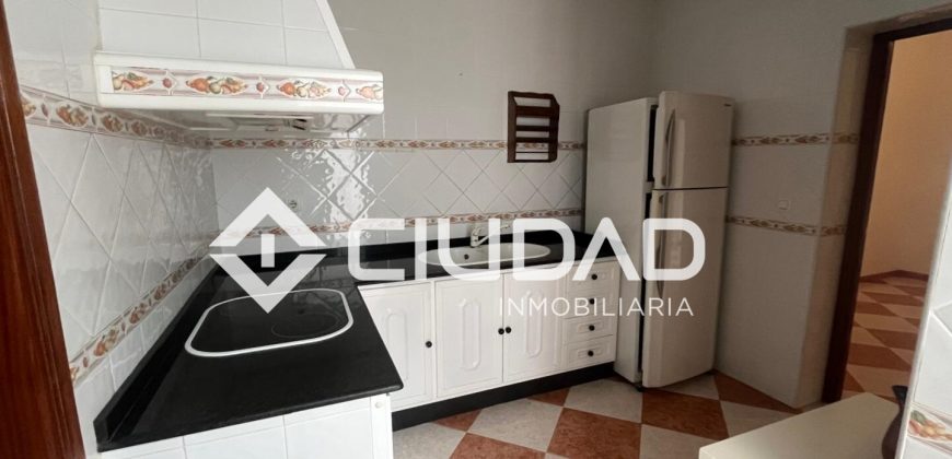 Casa en planta baja en zona tranquila, Bda. del Torres, Lebrija