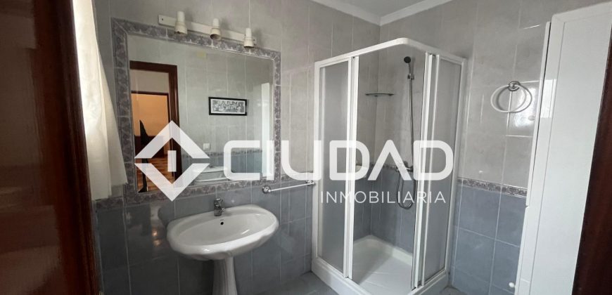 Casa en planta baja en zona tranquila, Bda. del Torres, Lebrija