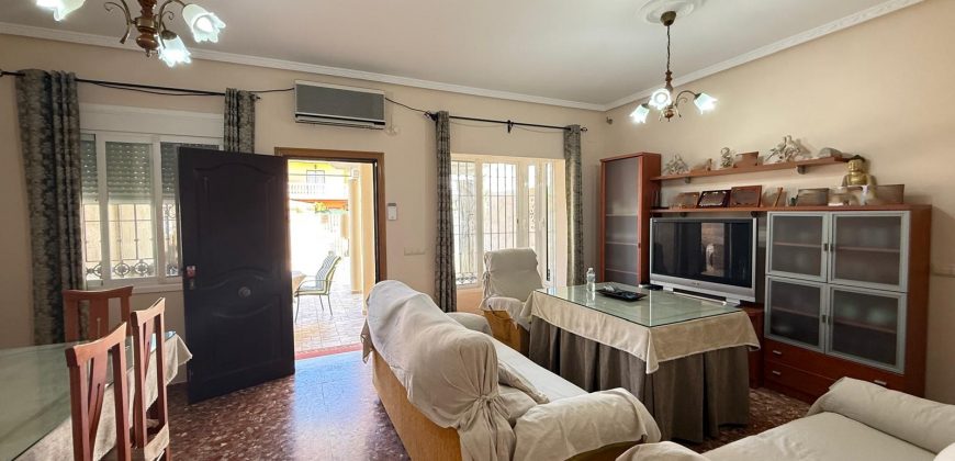 CHALET ZONA LA LAGUNA- CHIPIONA