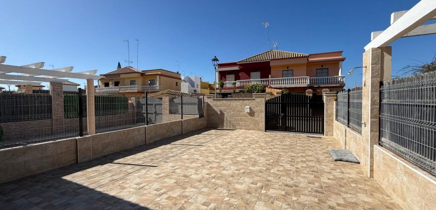 CHALET ZONA LA LAGUNA- CHIPIONA