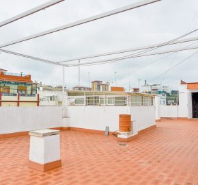 SE VENDE ESPECTACULAR CHALET ADOSADO EN BARRIADA MALLORCA, CAMAS