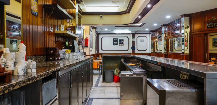 ESPECTACULAR LOCAL EN VENTA EN PLENO CORAZÓN DE CAMAS