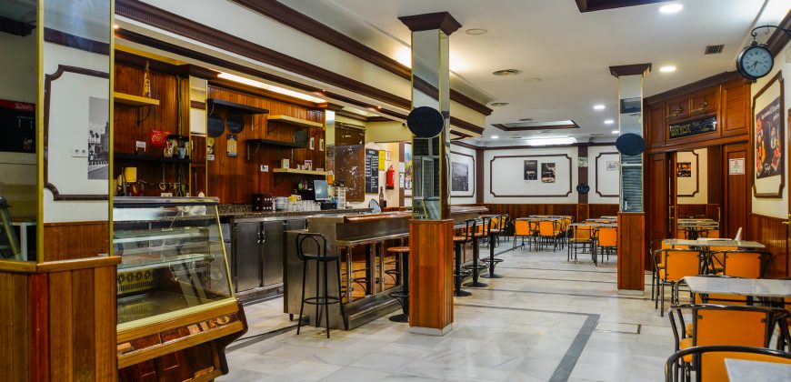 ESPECTACULAR LOCAL EN VENTA EN PLENO CORAZÓN DE CAMAS