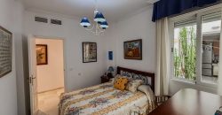 SE VENDE ESPECTACULAR CHALET ADOSADO EN BARRIADA MALLORCA, CAMAS