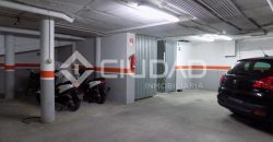 Garaje cerrado en C/ San Agustín frente Puerta de Jerez