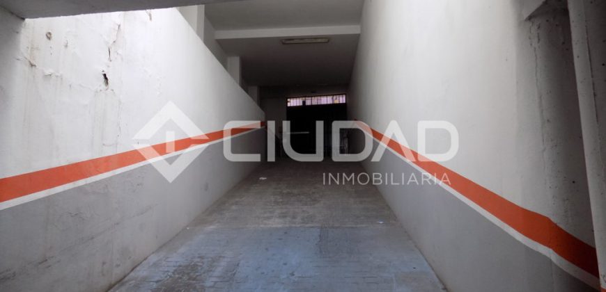 Garaje cerrado en C/ San Agustín frente Puerta de Jerez