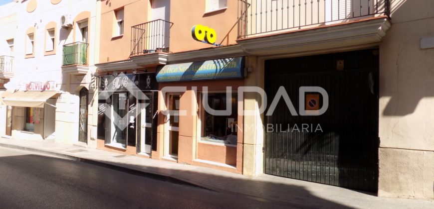 Garaje cerrado en C/ San Agustín frente Puerta de Jerez