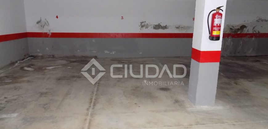 Garaje C/ Nao Santiago (Junto Av. V Centenario)