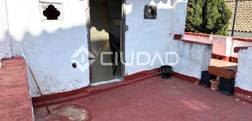 Casa de pueblo en C/ San Agustín, Barrio Alto