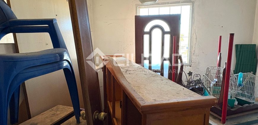 Casa de pueblo a reformar junto Av. Las Piletas