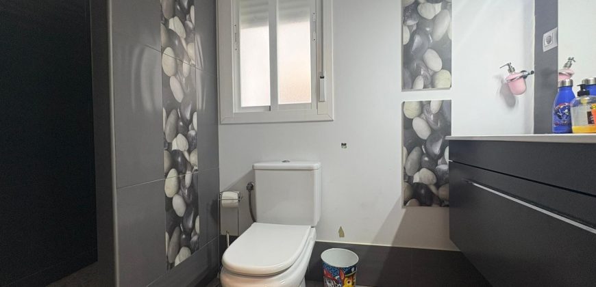 ESPECTACULAR VIVIENDA CÉNTRICA PARA ENTRAR A VIVIR