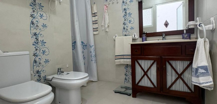 ESPECTACULAR VIVIENDA CÉNTRICA PARA ENTRAR A VIVIR