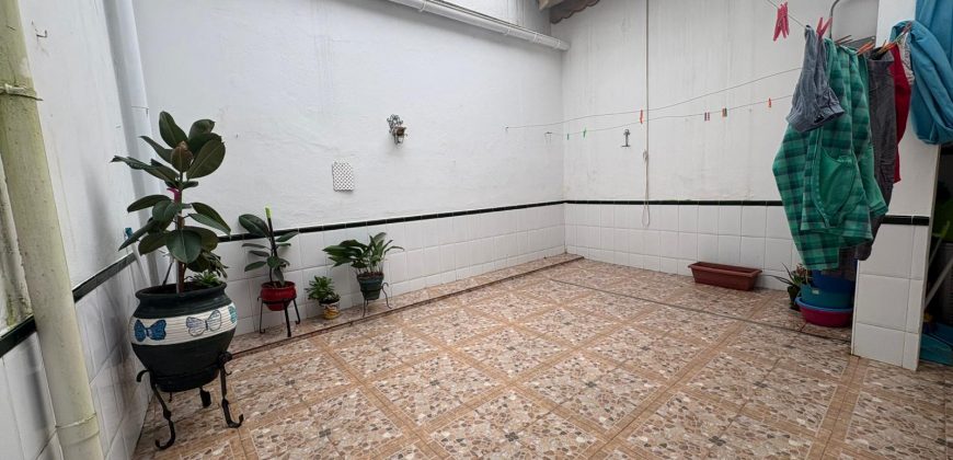 ESPECTACULAR VIVIENDA CÉNTRICA PARA ENTRAR A VIVIR