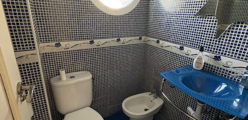 MAGNIFICA CASA EN VENTA. CALLE GOYA. MORON DE LA FRONTERA