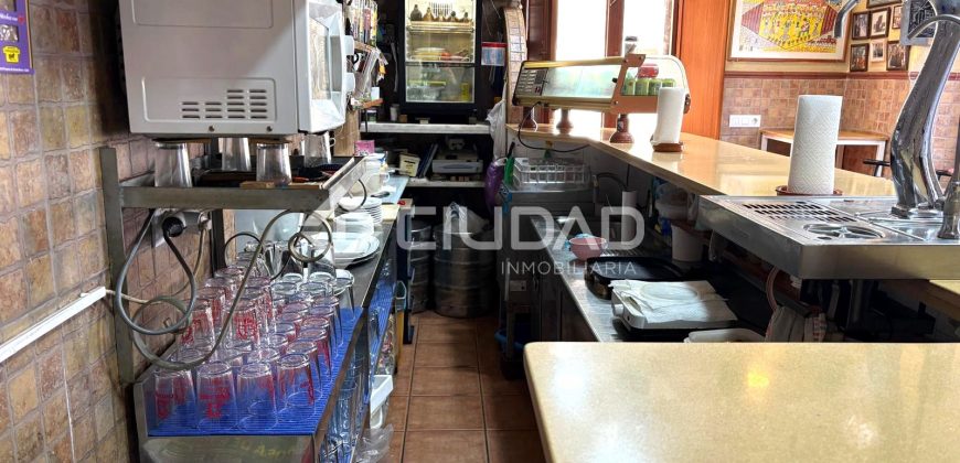 Local comercial en funcionamiento como Bar – Tasca