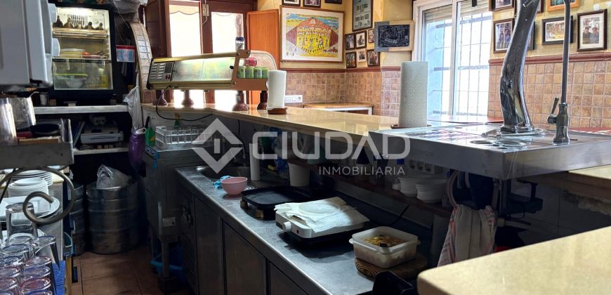 Local comercial en funcionamiento como Bar – Tasca