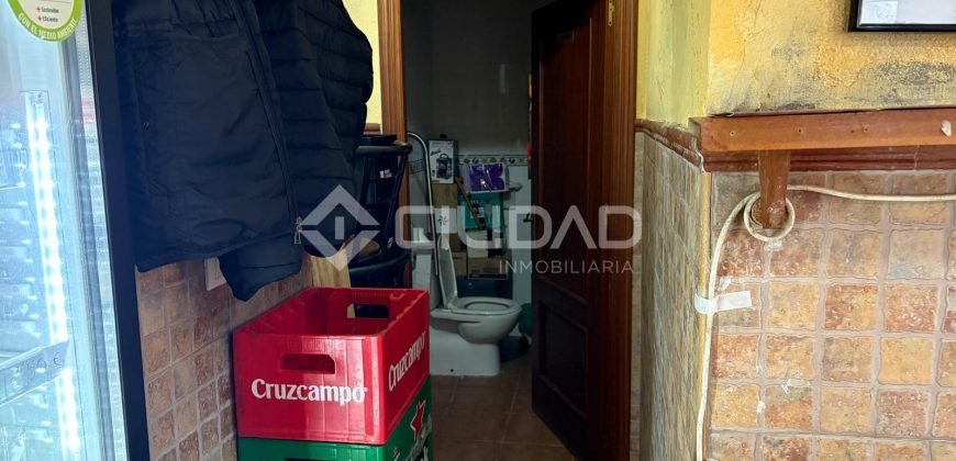 Local comercial en funcionamiento como Bar – Tasca