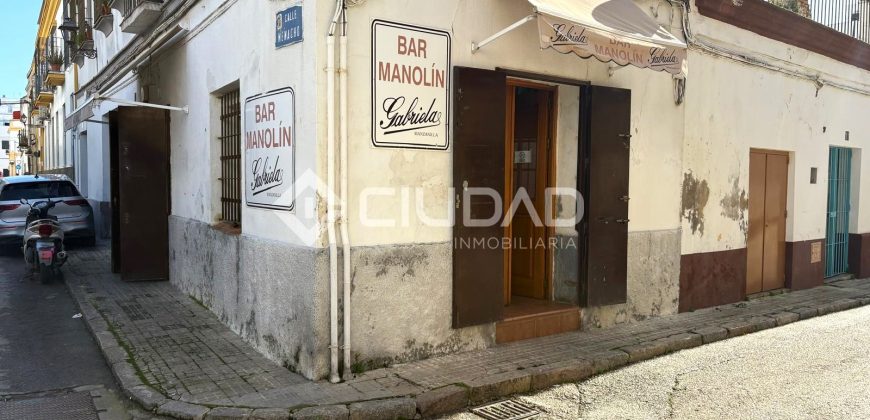 Local comercial en funcionamiento como Bar – Tasca