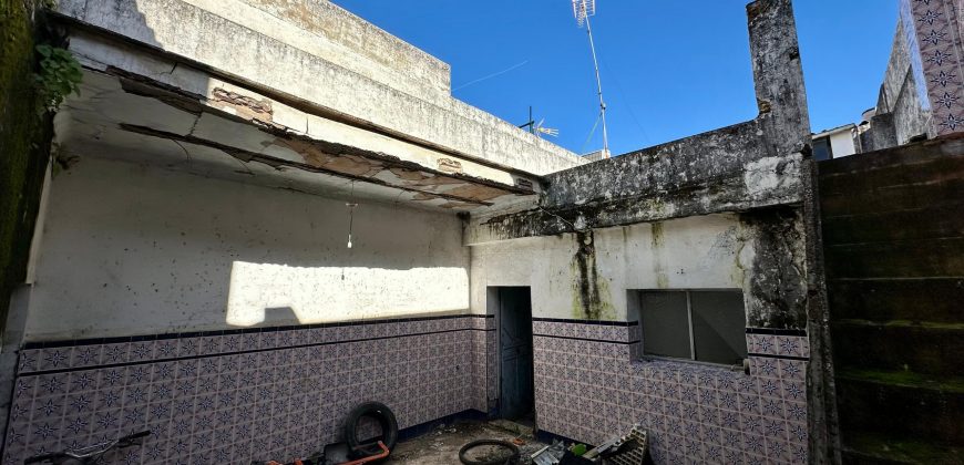 CASA PARA DERRIBO EN EL BARRIO LA GUITA