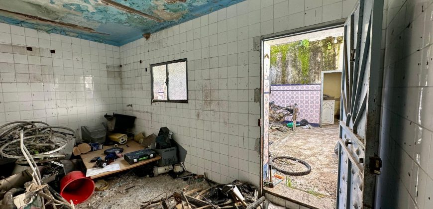 CASA PARA DERRIBO EN EL BARRIO LA GUITA