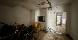 CASA PARA DERRIBO EN EL BARRIO LA GUITA