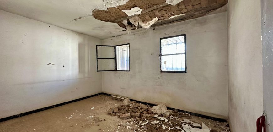 CASA PARA DERRIBO EN EL BARRIO LA GUITA