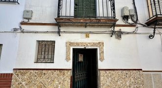 CASA PARA DERRIBO EN EL BARRIO LA GUITA