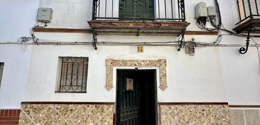 CASA PARA DERRIBO EN EL BARRIO LA GUITA