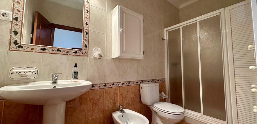 ¡MAGNIFICA VIVIENDA DE DOS PLANTAS PARA ENTRAR A VIVIR!