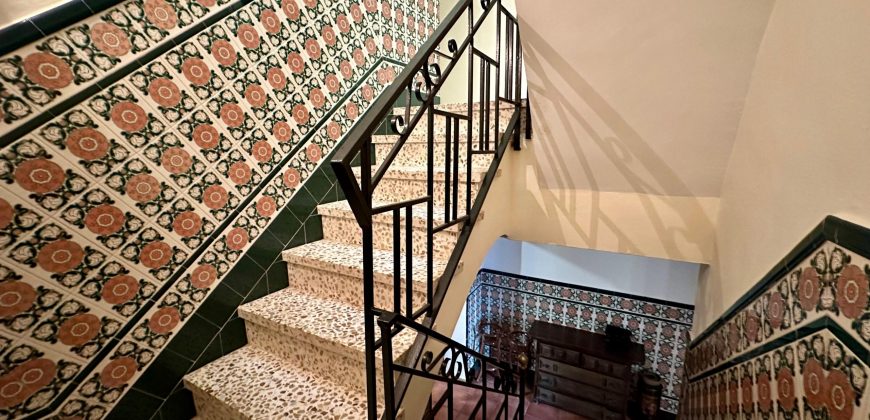 ¡MAGNIFICA VIVIENDA DE DOS PLANTAS PARA ENTRAR A VIVIR!