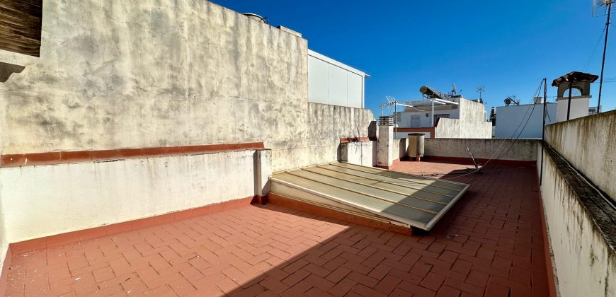 ¡MAGNIFICA VIVIENDA DE DOS PLANTAS PARA ENTRAR A VIVIR!