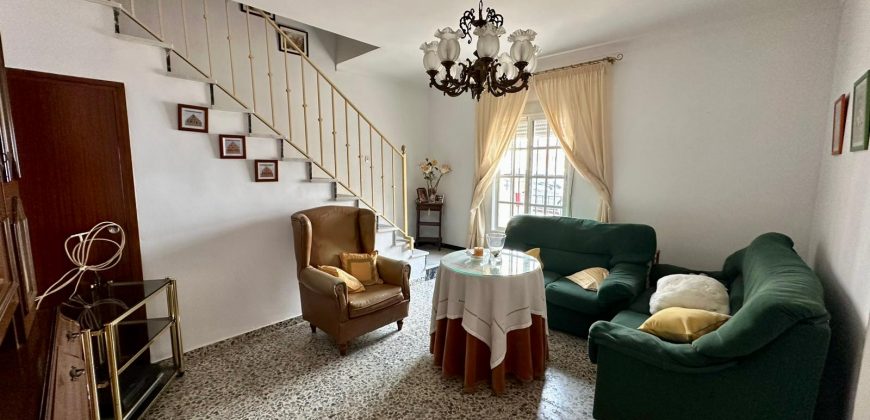 CASA PARA ENTRAR A VIVIR EN EL BARRIO LA GUITA