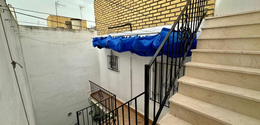 CASA PARA ENTRAR A VIVIR EN EL BARRIO LA GUITA