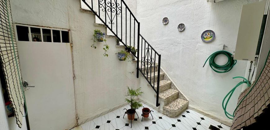 CASA PARA ENTRAR A VIVIR EN EL BARRIO LA GUITA