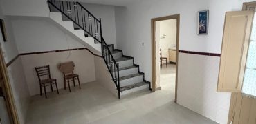 CASA PARA REFORMA EN LANTEJUELA