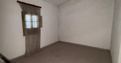 CASA PARA REFORMA EN LANTEJUELA