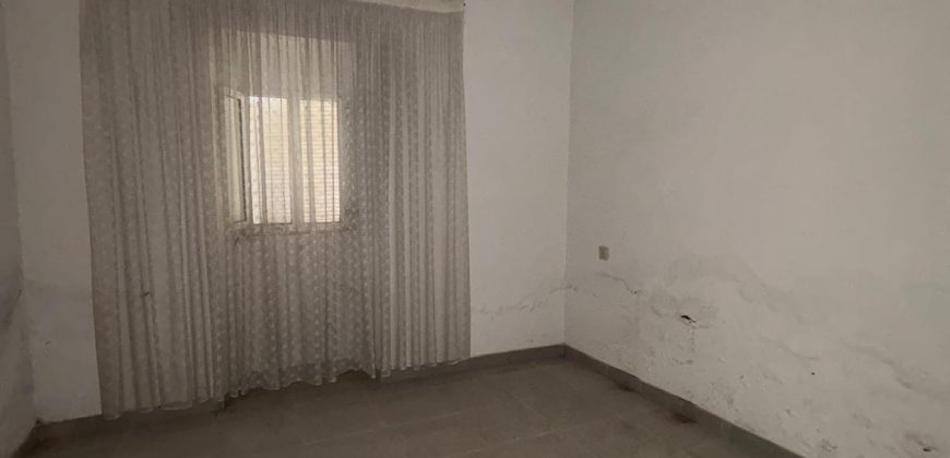 CASA PARA REFORMA EN LANTEJUELA