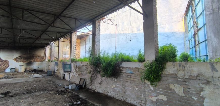 DISPONIBLE SOLAR DE 256 M² DE SUPERFICIE