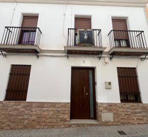 ESPECTACULAR VIVIENDA PARA ENTRAR A VIVIR EN MAIRENA DEL ALCOR
